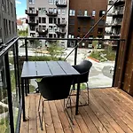 公寓 Modern 2 Bedroom In Center *