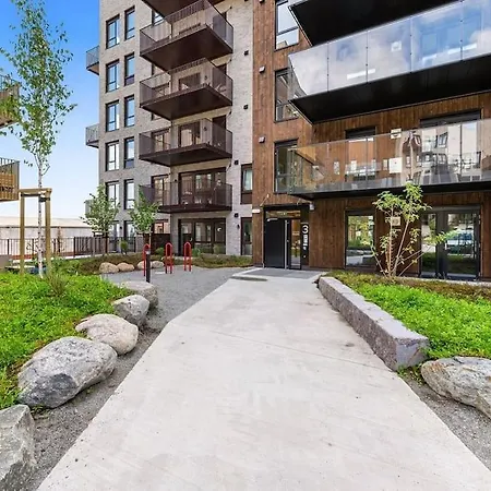 Apartment Modern 2 Bedroom In Center