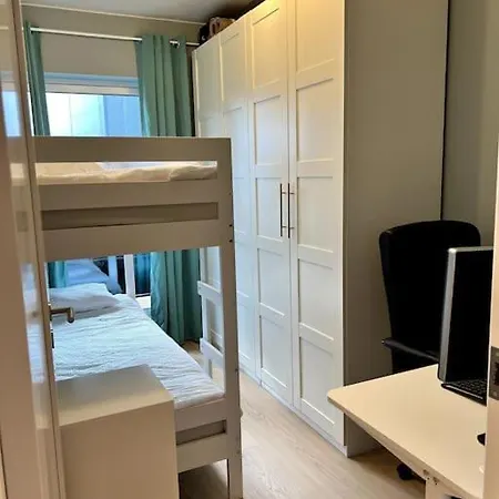 Modern 2 Bedroom In Center