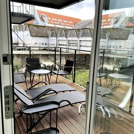 아파트 Modern 2 Bedroom In Center
